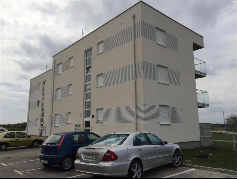Apartmani Matko Нин Экстерьер фото